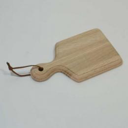 カッティングボード　チーズ